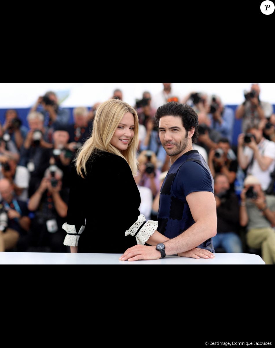 Virginie Efira, Tahar Rahim au photocall de "Don Juan" lors du 75ème Festival International du Film de Cannes, le 22 mai 2022. © Dominique Jacovides/Bestimage