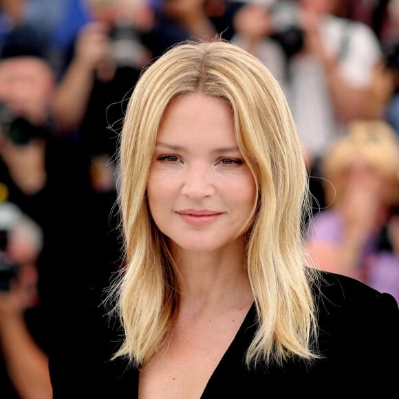 Virginie Efira au photocall de "Don Juan" lors du 75ème Festival International du Film de Cannes, le 22 mai 2022. © Dominique Jacovides/Bestimage 
