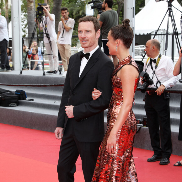 Michael Fassbender, Alicia Vikander - Montée des marches du film "Holy Spider (Les nuits de Mashhad)" lors du 75ème Festival International du Film de Cannes le 22 mai 2022 © Dominique Jacovides / Bestimage 