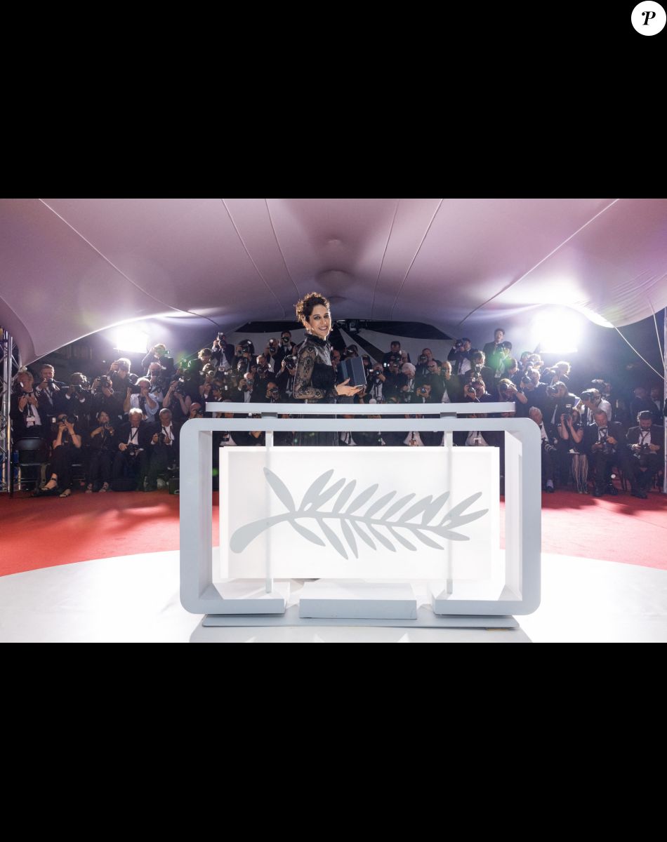 Zar Amir Ebrahimi (Prix d'interprétation féminine pour " Les Nuits de Mashhad ") - Photocall de la remise des palmes lors de la cérémonie de clôture du 75ème Festival International du Film de Cannes. Le 28 mai 2022