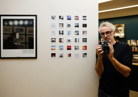 Exclusif - Vernissage de l'exposition "Trois jours / Etc" de Vincent Delerm à la galerie Polka Factory à Paris. Le 8 décembre 2021 © Marc Ausset-Lacroix / Bestimage