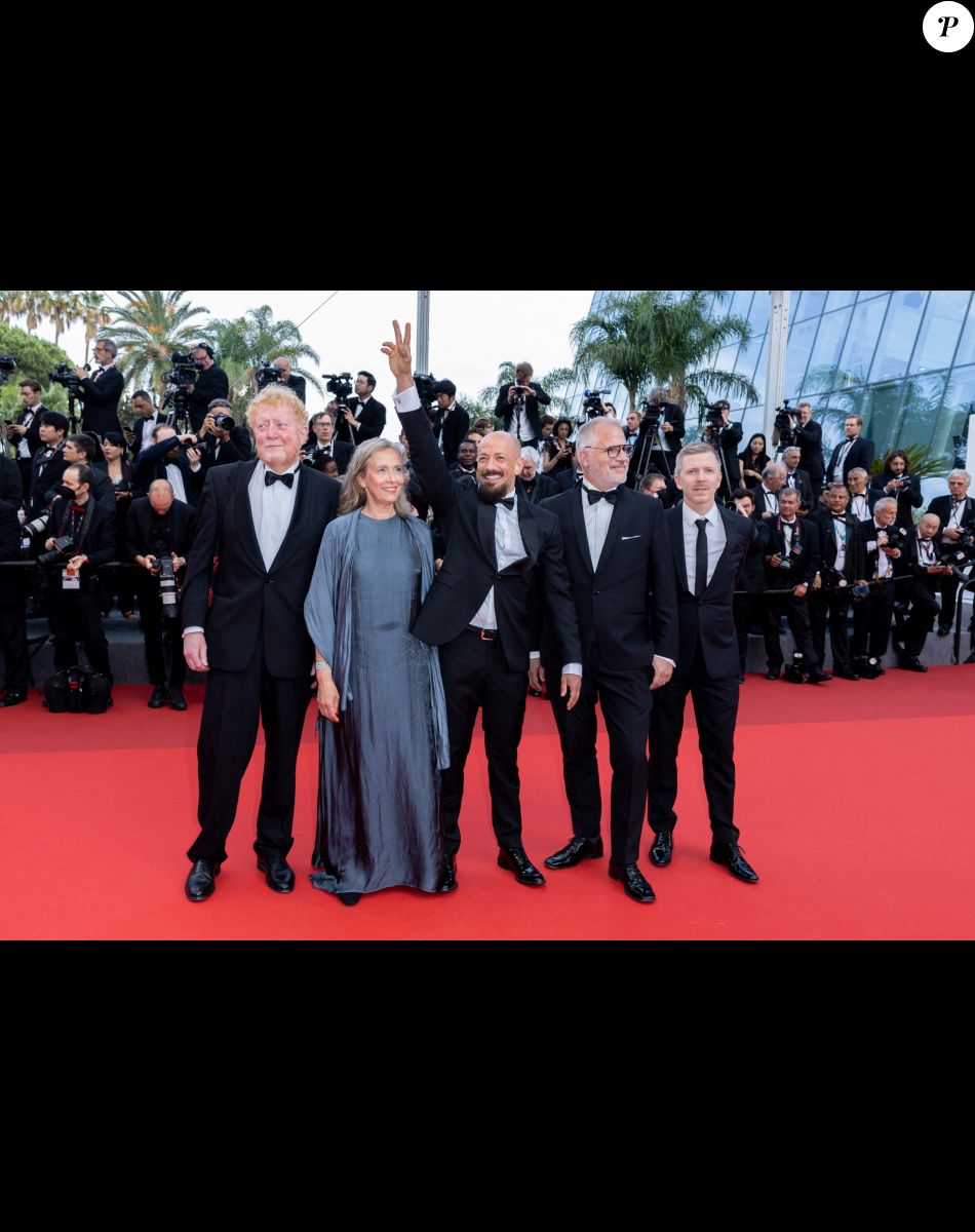 Guest, Kristina Aberg, Tarik Saleh, Fredrik Zander, guest - Montée des marches pour la cérémonie de clôture du 75ème Festival International du Film de Cannes. Le 28 mai 2022 © Olivier Borde / Bestimage