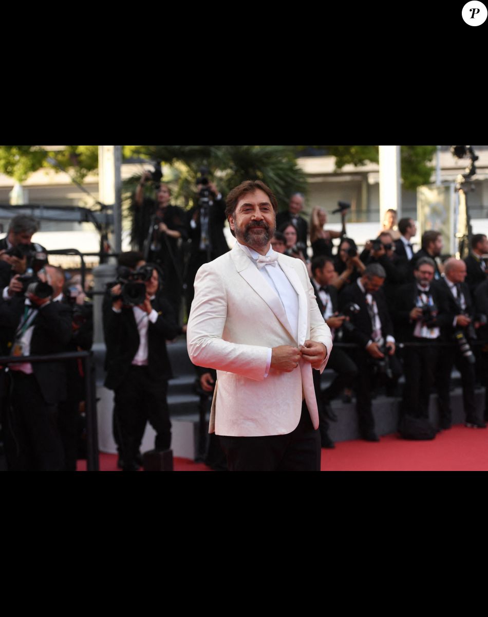 Javier Bardem - Montée des marches pour la cérémonie de clôture du 75ème Festival International du Film de Cannes. Le 28 mai 2022 © Giancarlo Gorassini / Bestimage
