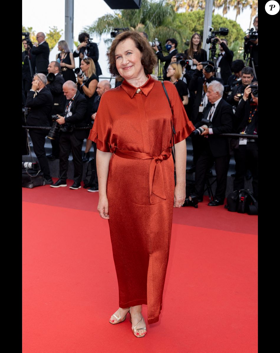 Anne Le Ny - Montée des marches pour la cérémonie de clôture du 75ème Festival International du Film de Cannes. Le 28 mai 2022 © Olivier Borde / Bestimage