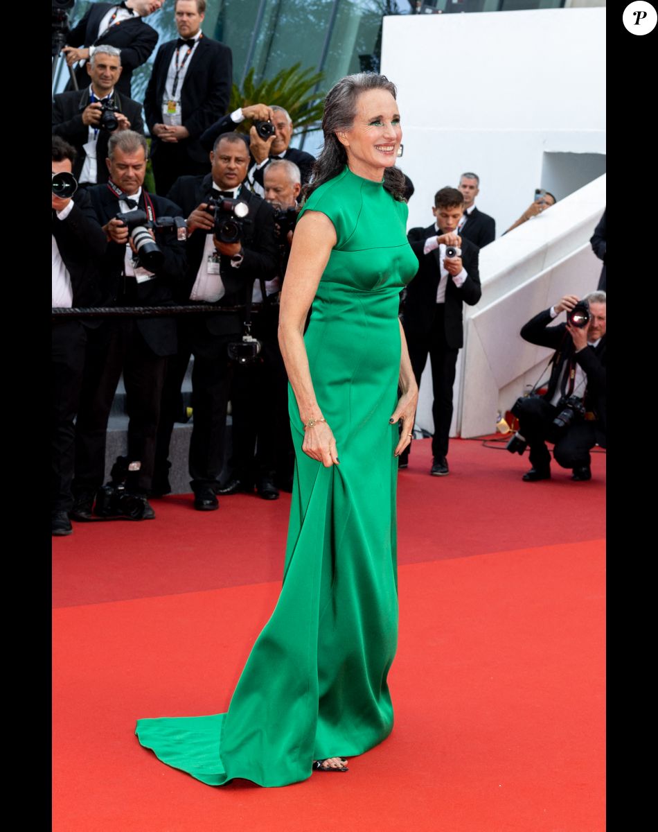 Andie MacDowell - Montée des marches pour la cérémonie de clôture du 75ème Festival International du Film de Cannes. Le 28 mai 2022 © Olivier Borde / Bestimage