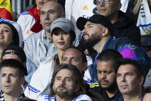 Nabilla (enceinte) et son mari Thomas Vergara - Les célébrités assistent à la victoire du Real Madrid face à Liverpool (1-0) en finale de la Ligue des Champions au stade de France, le 28 mai 2022. © Cyril Moreau / Bestimage