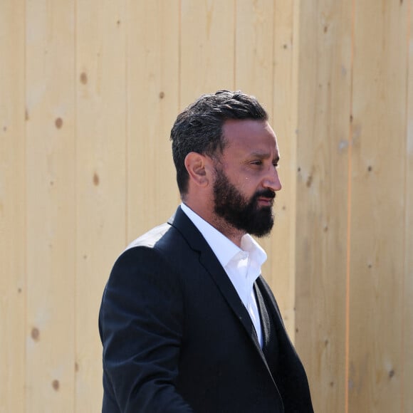 Cyril Hanouna - Obsèques de la chanteuse Régine au Crematorium du cimetière du Père-Lachaise à Paris. Le 9 mai 2022 © Jacovides-Moreau / Bestimage