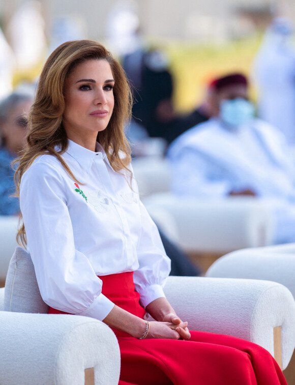 Le roi Abdallah de Jordanie et la reine Rania assistent à la remise de prix Human Fraternity à Abou Dabi le 26 février 2022. 