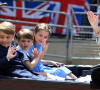 Catherine Kate Middleton, duchesse de Cambridge, La princesse Charlotte, le prince George, le prince Louis - Les membres de la famille royale lors de la parade militaire "Trooping the Colour" dans le cadre de la célébration du jubilé de platine (70 ans de règne) de la reine Elizabeth II à Londres, le 2 juin 2022.  2 June 2022. 2 June 2022. Members of The Royal Family attend The Queen's Birthday Parade - Trooping The Colour. On Horse Guards Parade, The Prince of Wales will take the Salute and inspect the Troops of the Household Division on Her Majesty's behalf, joined by The Duke of Cambridge and The Princess Royal. The Duchess of Cornwall, The Duchess of Cambridge, The Earl and Countess of Wessex and their children, The Duke and Duchess of Gloucester and Vice Admiral Sir Tim Laurence will then travel to Buckingham Palace in carriages. Upon the return of the Household Cavalry Mounted Regiment and the Guards, The Queen will take a Salute from the Balcony of Buckingham Palace, accompanied by The Duke of Kent, Colonel, Scots Guards. The Queen, accompanied by Members of The Royal Family, will return to the Balcony of Buckingham Palace to watch a fly-past of aircraft by the Royal Air Force. 