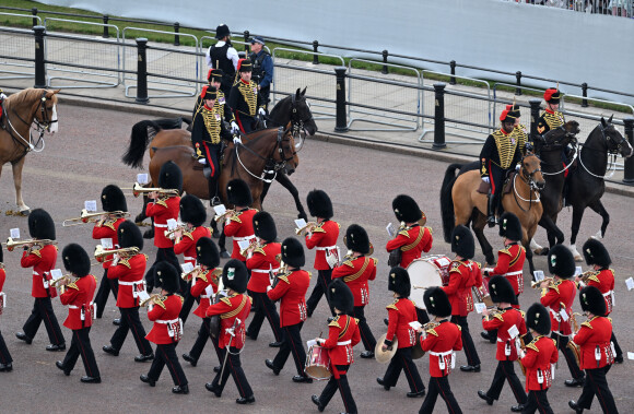Illustrations de la parade militaire "Trooping the Colour" dans le cadre de la célébration du jubilé de platine (70 ans de règne) de la reine Elizabeth II à Londres, le 2 juin 2022. 