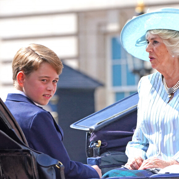 Le prince George, Camilla Parker Bowles, duchesse de Cornouailles, Catherine Kate Middleton, duchesse de Cambridge - Les membres de la famille royale lors de la parade militaire "Trooping the Colour" dans le cadre de la célébration du jubilé de platine (70 ans de règne) de la reine Elizabeth II à Londres, le 2 juin 2022.