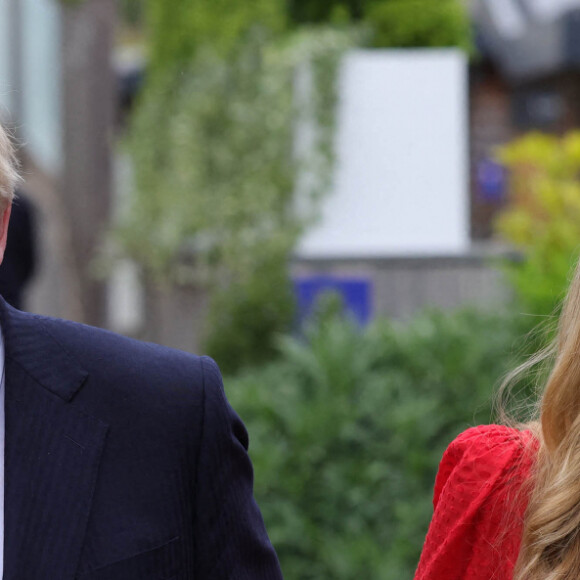 Le Premier ministre britannique Boris Johnson et sa femme Carrie avant le sommet du G7 à Carbis Bay, Royaume Uni, le 10 juin 2021.