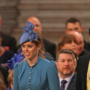 La princesse Beatrice et son mari Edoardo Mapelli Mozzi, en la Cathédrale Saint-Paul ce vendredi 3 juin 2022, pour le jubilé de platine de la reine Elizabeth II