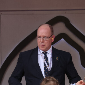India Casiraghi, le prince Albert de Monaco, la princesse Gabriella de Monaco et Le prince Jacques de Monaco - La famille royale de Monaco au podium du Grand Prix F1 de Monaco. Le 29 mai 2022. © Claudia Albuquerque / Bestimage