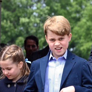 La princesse Charlotte et le prince George - Le duc et la duchesse de Cambridge, et leurs enfants, en visite à Cardiff, à l'occasion du jubilé de platine de la reine d'Angleterre. Le 4 juin 2022