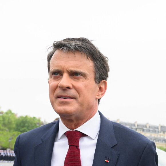 Manuel Valls - Cérémonie de commémoration de la 77ème de la Victoire du 8 mai 1945, à l'Arc de Triomphe, Paris le 8 mai 2022. © Jacques Witt / Pool / Bestimage 