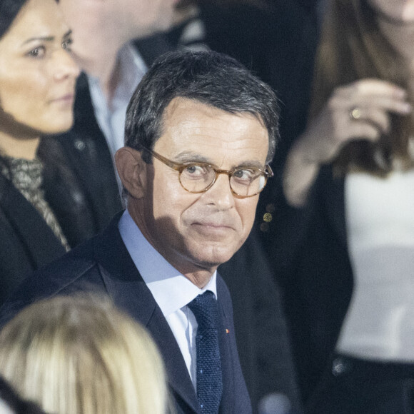 Manuel Valls - Le président Emmanuel Macron prononce un discours au Champ de Mars le soir de sa victoire à l'élection présidentielle le 24 avril 2022. © Cyril Moreau / Bestimage 