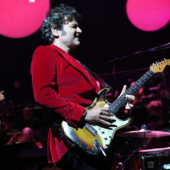 M (Matthieu Chedid) - Le chanteur M et la chanteuse Nach lors du premier concert avec du public dans les studios de Radio France avec son orchestre philharmonique. Ce concert sera retransmis le 23 juin sur la chaîne Culture Box du groupe France TV. Le 1er juin 2021 © Veeren / Bestimage 
