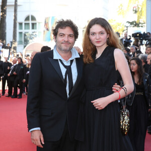 Le chanteur M (Matthieu Chedid) et sa fille Billie - Montée des marches du film " Les Filles du Soleil " lors du 71ème Festival International du Film de Cannes. Le 12 mai 2018 © Borde-Jacovides-Moreau/Bestimage 