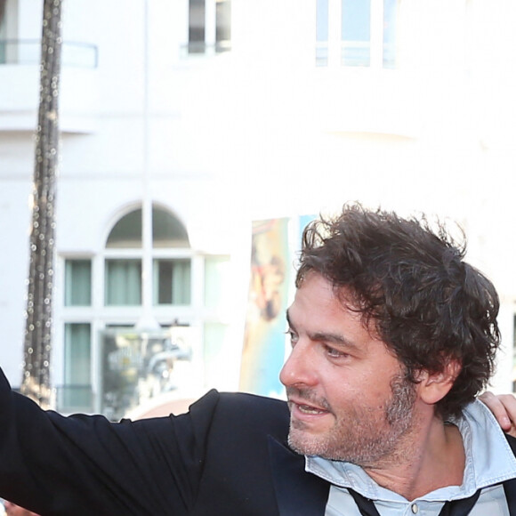 Le chanteur M (Matthieu Chedid) et sa fille Billie - Montée des marches du film " Les Filles du Soleil " lors du 71ème Festival International du Film de Cannes. Le 12 mai 2018 © Borde-Jacovides-Moreau/Bestimage