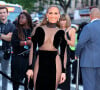 Jennifer Lopez arrive à la première de "Halftime" à New York