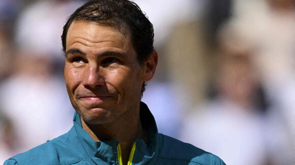 Rafael Nadal réapparaît avec des béquilles : grosse inquiétude pour la suite...