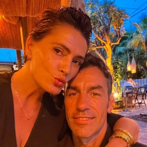 Robert Pirès et sa femme Jessica fêtent leur 9 ans de mariage.