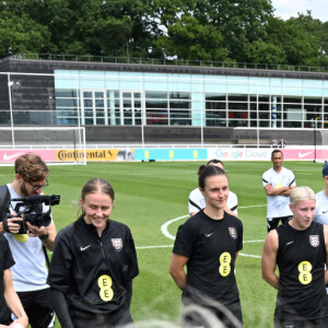 Le prince William visite St George's Park à Burton-on-Trent, pour rencontrer l'équipe féminine d'Angleterre avant l'Euro féminin de l'UEFA 2022. Le 15 juin 2022.