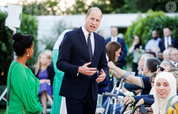 Le prince William, duc de Cambridge, lors d'une cérémonie multiconfessionnelle et de dépôt de couronnes au pied de la tour Grenfell à Londres, le 14 juin 2022.
