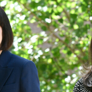 La reine Letizia d'Espagne avec la ministre de l'éducation, Pilar Alegría, et la ministre de la science et de la technologie, Diana Morant, à son arrivée à la réunion du conseil d'administration de la Residencia de Estudiantes, la plus haute instance dirigeante de cette institution, l'une des plus prestigieuses d'Espagne centres culturels les plus importants, le 17 juin 2022, à Madrid. 