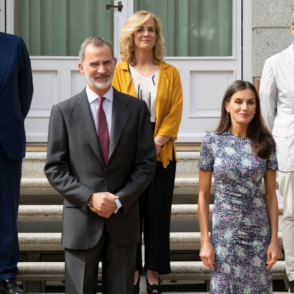 Le roi Felipe VI et la reine Letizia d'Espagne, lors de la réunion du conseil d'administration de la Fundación Comité Español de los Colegios del Mundo Unido qui s'est tenue au Palais de la Zarzuela, à Madrid, Espagne, le 15 juin 2022. 