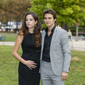 Anouchka Delon enceinte et son compagnon Julien Dereims - Arrivées au défilé Elie Saab "Collection Prêt-à-Porter Printemps/Eté 2020" lors de la Fashion Week de Paris (PFW), le 28 septembre 2019. © Olivier Borde / Bestimage 