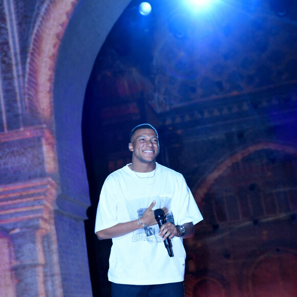Exclusif - Kylian Mbappé lors de la soirée du grand gala du "Marrakech du Rire 2022" pour la 10ème édition au palais El Badiî à Marrakech, Maroc, le 18 juin 2022. © Rachid Bellak/Bestimage