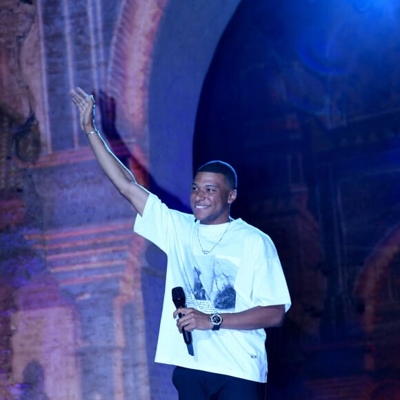 Exclusif - Kylian Mbappé lors de la soirée du grand gala du "Marrakech du Rire 2022" pour la 10ème édition au palais El Badiî à Marrakech, Maroc, le 18 juin 2022. © Rachid Bellak/Bestimage