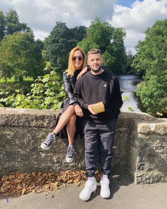 Tom Mann et sa fiancée Danielle Hampson sur Instagram.