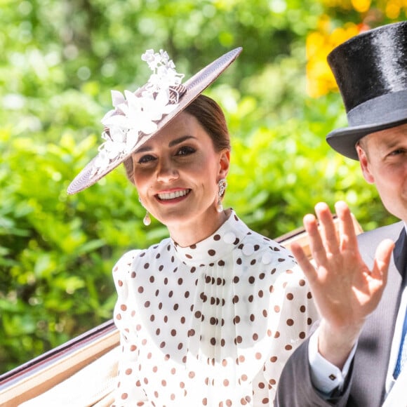 Le prince William et Kate Middleton lors du quatrième jour de la Royal Ascot à l'hippodrome d'Ascot dans le Berkshire, Royaume Uni, le 17 juin 2022.