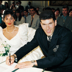 Archvies - Mariage de Zinedine Zidane et Véronique à bordeaux en 1994.