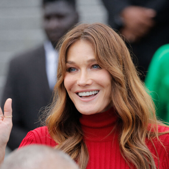 Carla Bruni-Sarkozy - Arrivées au défilé de mode Hommes printemps-été "AMI" au Sacré Coeur à Paris. Le 23 juin 2022 © Veeren-Christophe Clovis / Bestimage 