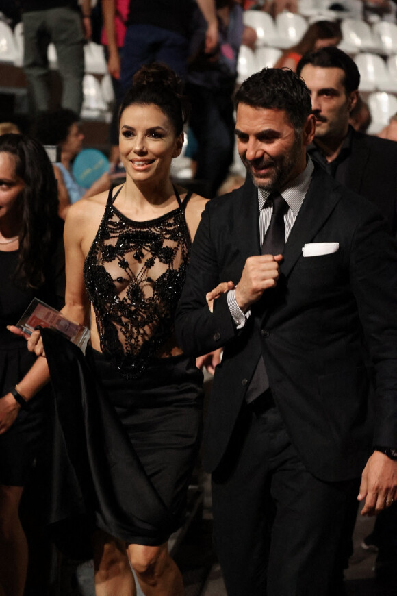 Eva Longoria et son mari José Antonio Baston assistent au festival du film de Taormina en Italie le 28 juin 2022. 