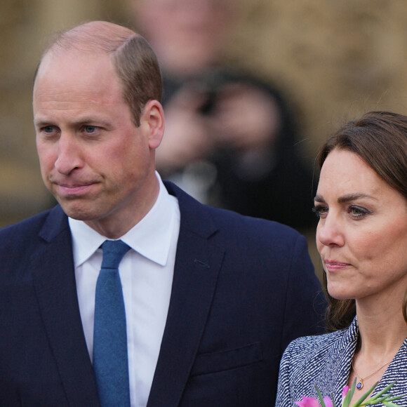 Le prince William et Catherine Kate Middleton assistent à l'ouverture officielle du mémorial Glade of Light à Manchester le 10 mai 2022.  The Duke and Duchess of Cambridge attend the official opening of the Glade of Light Memorial, at Manchester Cathedral, Manchester, UK, on the 10th May 2022. 