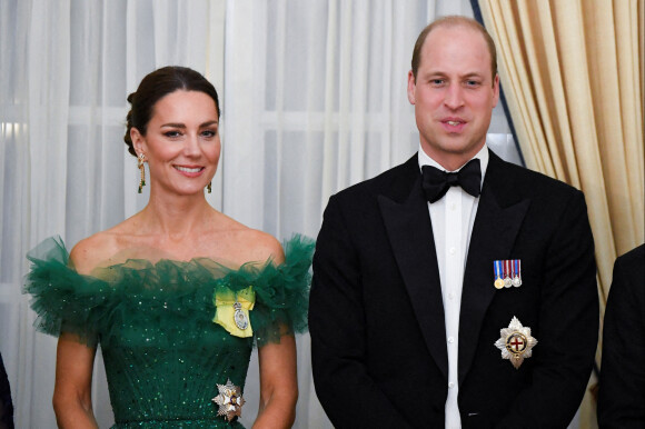Le prince William, duc de Cambridge, et Kate Catherine Middleton, duchesse de Cambridge, lors du dîner dans la résidence du gouverneur général P.Allen, King's House, à Kingston, à l'occasion de leur voyage officiel en Jamaïque. Le 23 mars 2022