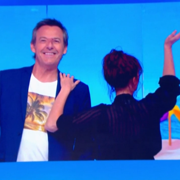 Jean-Luc Reichmann présente Zette aux téléspectateurs des "12 Coups de midi", sur TF1.
