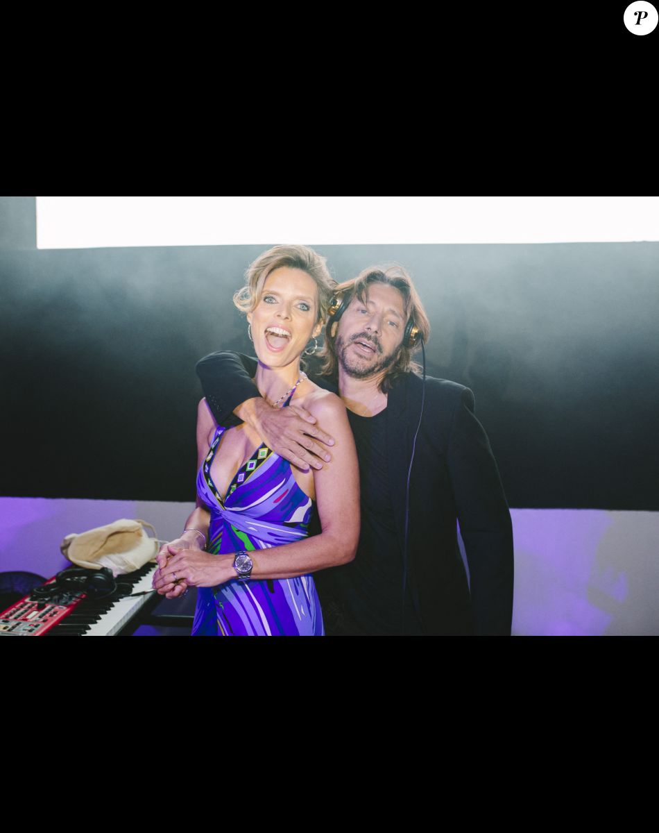 Sylvie Tellier et le DJ Bob Sinclar - 8 ème gala étoilé Patrick Mouratoglou au profit de la Fondation Champ'seed à la Mouratoglou Academy à Sophia-Antipolis le 19 juin 2022. © Mouratoglou Gala via Bestimage