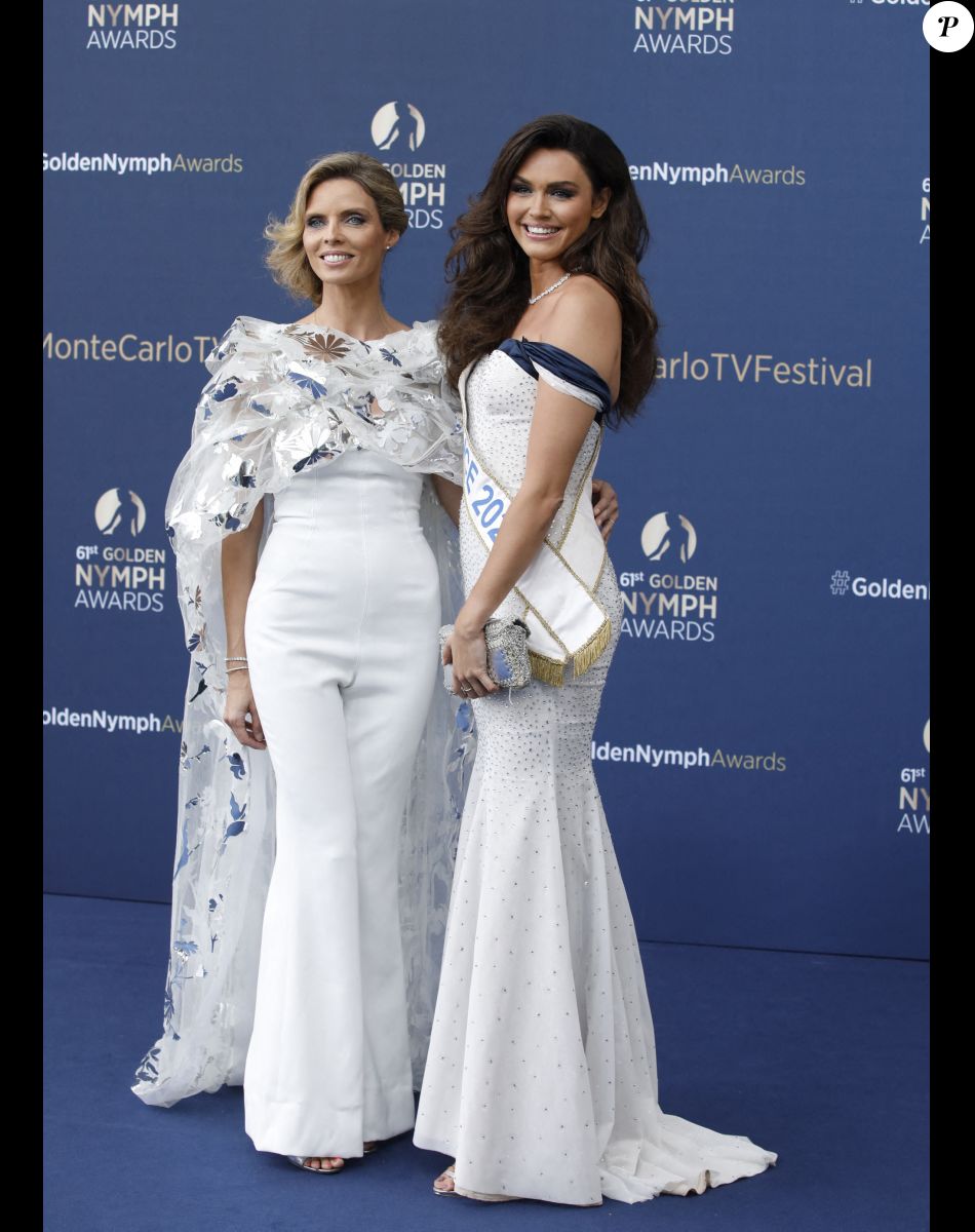 Sylvie Tellier et Diane Leyre, miss France 2022 - Cérémonie de clôture du 61ème Festival de Télévision de Monte Carlo le 21 juin 2022. © Denis Guignebourg/Bestimage