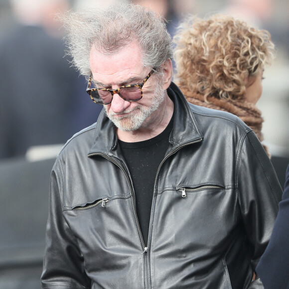 Eddy Mitchell lors des obsèques de Véronique Colucci au cimetière communal de Montrouge, le 12 avril 2018.