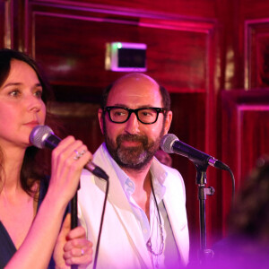 Kad Merad et son ex-femme Emmanuelle Cosso-Merad - Emmanuelle Cosso Merad organise un showcase et une dédicace pour la sortie de son livre "J'ai rencontré quelqu'un", à l'hôtel Belmont dans le 16ème arrondissement à Paris, le 13 mai 2014.