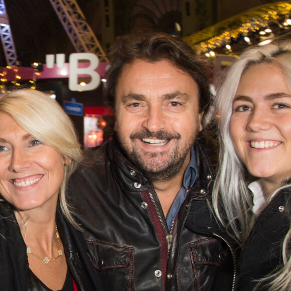 Marie Sara, Henri Leconte et leur fille Sara-Luna - Inauguration de la 3ème édition "Jours de Fêtes" au Grand Palais à Paris le 17 décembre 2015. Jours de fêtes, la fameuse fête foraine au coeur de la Nef du Grand Palais est de retour à Paris du 18 décembre 2015 au 3 janvier 2016.