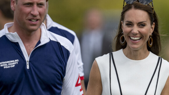 Kate Middleton et le prince William : rarissime baiser en public, le protocole remis en cause ?