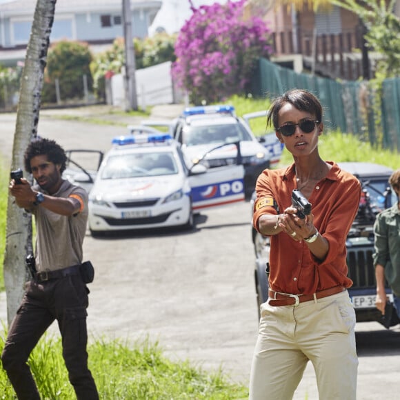 Sonia Rolland, Béatrice De la Boulaye et Julien Beramis sur le tournage de la série "Tropiques criminels" en Martinique diffusée le 22 novembre sur France 2. Le 8 mai 2019 © Sylvie Castioni / Bestimage