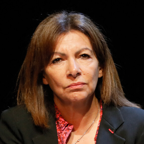 Anne Hidalgo (maire de Paris) - Conférence de presse du projet "Réenchanter les Champs-Elysées" qui vise à transformer "la plus belle avenue du monde" avant les Jeux olympiques© Christophe Clovis/Bestimage 